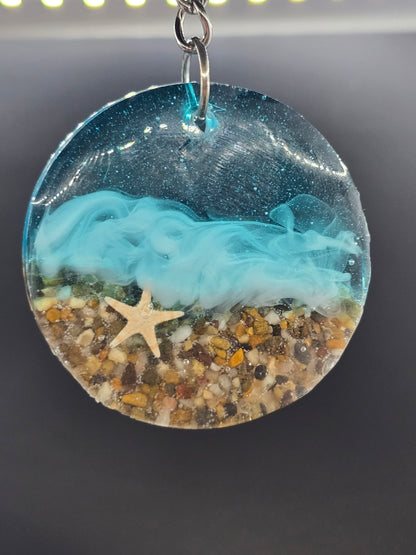 Beach theme resin keyrings - Heart and round shapes