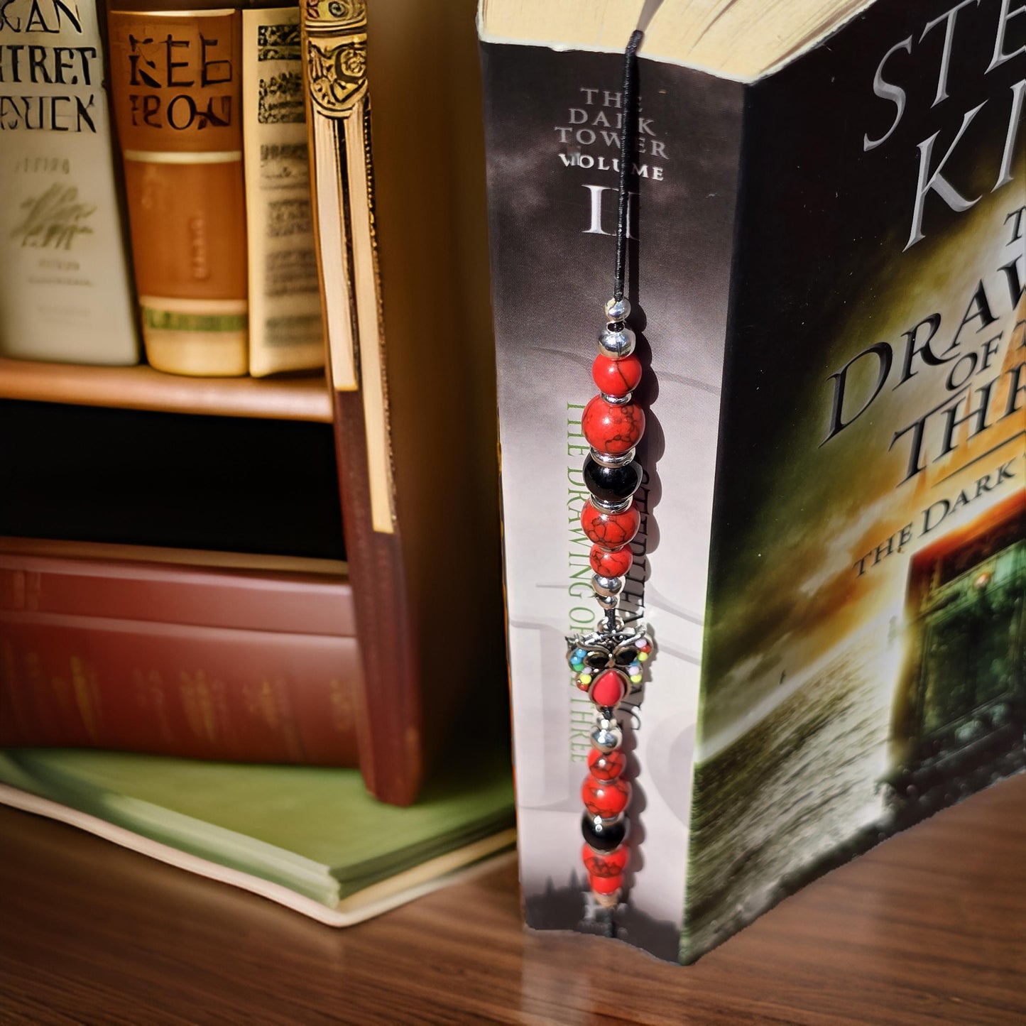 Red Owl Elastic Bookmark - Beaded charm page holder for Books, Diaries and Journals