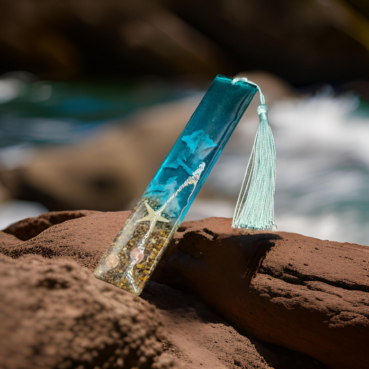 Beach themed resin bookmark - Resin ocean with real sand and shells